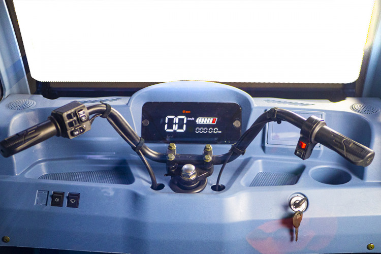 Грузовой электрический трицикл Rutrike КАРГО Кабина Дуал в Севастополе