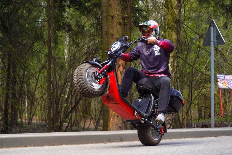 Электроскутер WHITE SIBERIA PRO 2500W в Севастополе