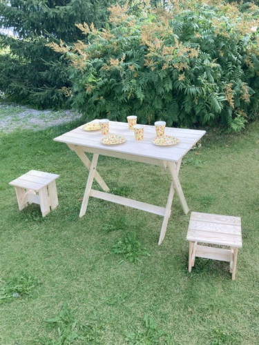 Стол складной деревянный в Севастополе