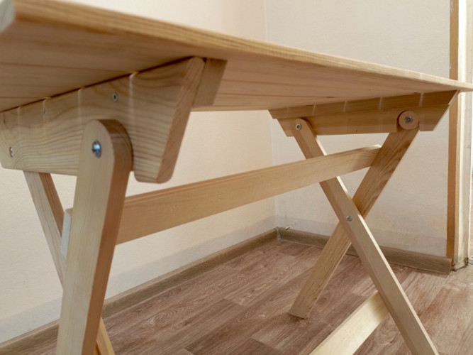 Стол складной деревянный в Севастополе